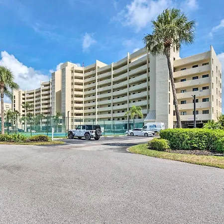 Sunny Hudson Condo With Private Beach Access!
